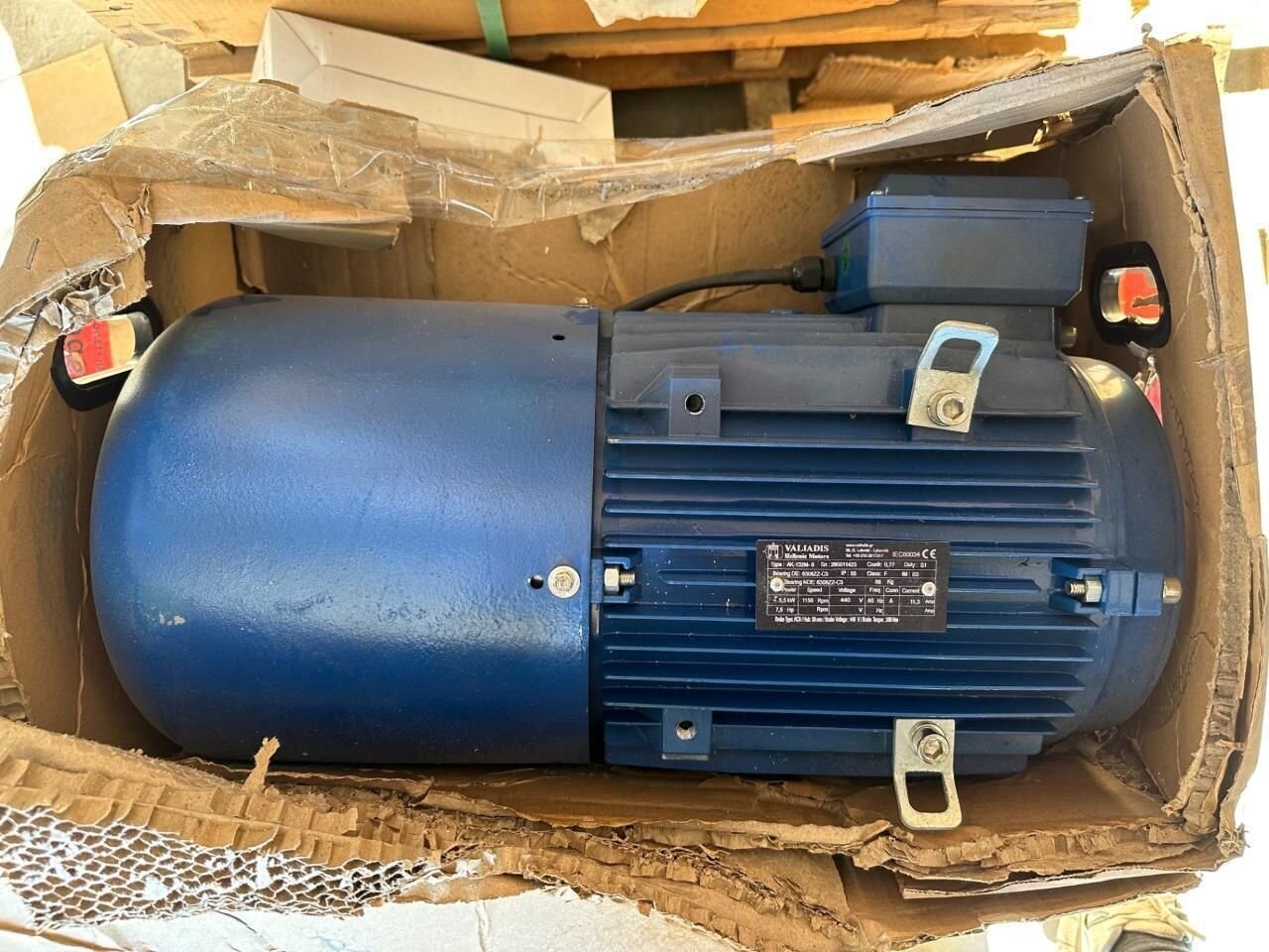 VALIADIS HELLENIC MOTORS IEC60034 TYPE AK-132M-6 7.5HP 440V 60HZ