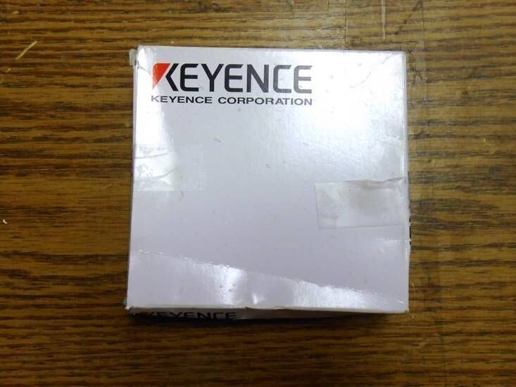 KEYENCE PS-201C PHOTOELECTRIC SENSOR NEW