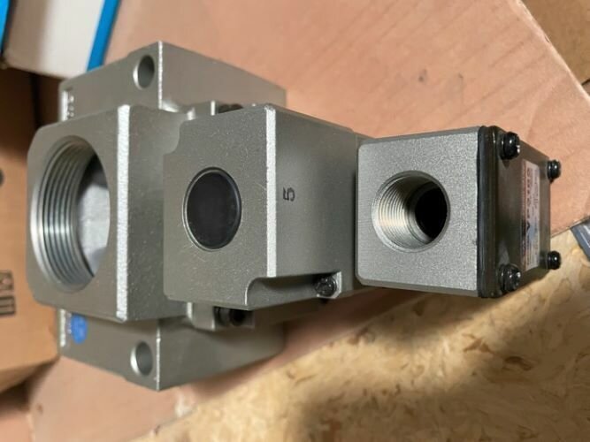 SMC VP3185 / VP3185145TA1 / VP3185145-TA1 - 3 Port Solenoid Valve NEW OPEN BOX