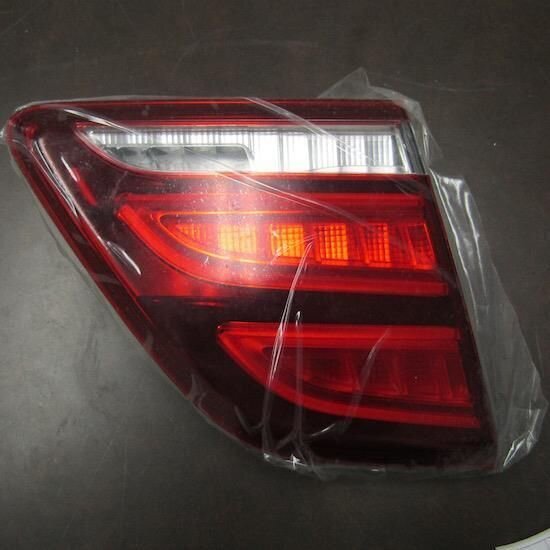 GENUINE Mercedes-Benz GLE-Class Left Driver Side LED Tail Lamp