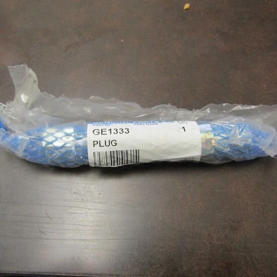 GENUINE KOMATSU P/N GE1333 PLUG