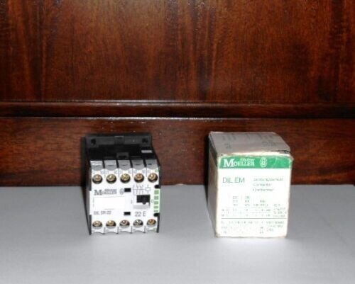 MOELLER DIL RE-22 RELAY 4 POLE NEW FACTORY BOX