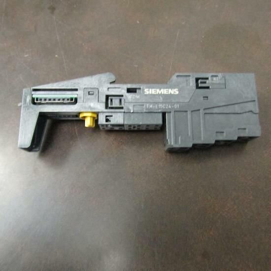 Siemens TM-E15C24-01 TERMINAL MODULE