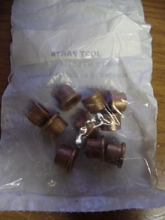 LOT OF 10 BUSHING MT2-7125 / 62-83303