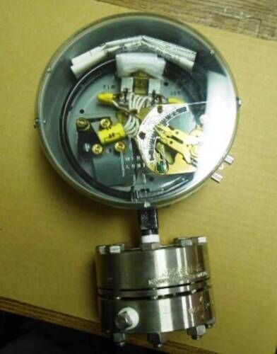 Dwyer Mercoid DA-921-152-12S Tube Pressure Switch, 100-1500 psig NEW OUT OF BOX