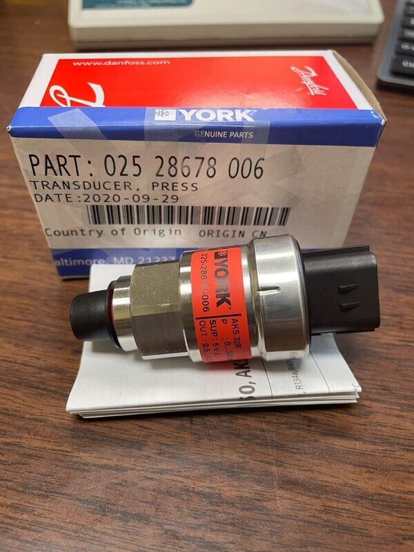 YORK / DANFOSS 025 28678 006 / 060G1490 PRESS TRANSDUCER