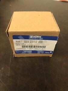 YORK 023 23712 000 ADAPTER