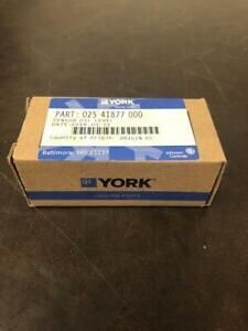 YORK 025 41877 000 SENSOR OIL LEVEL