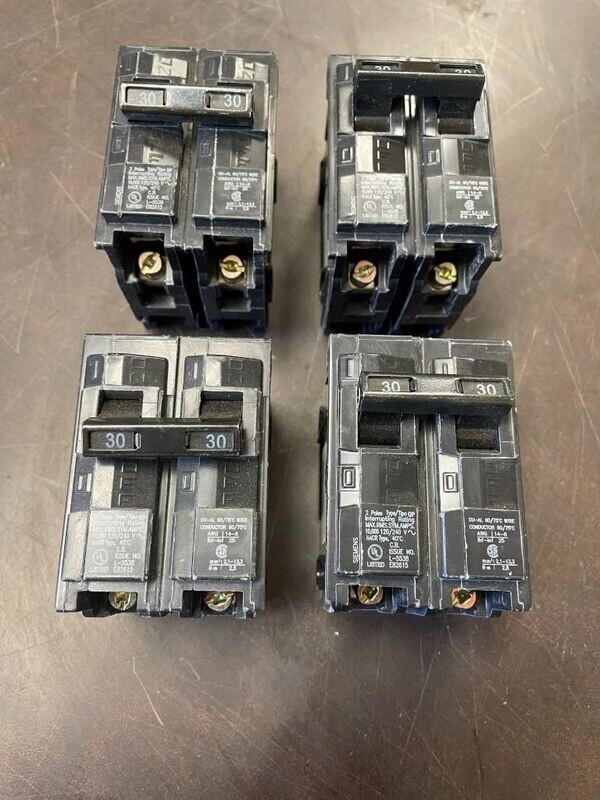 LOT OF 4 SIEMENS L-5538 CIRCUIT BREAKER 2-POLES 120/240V