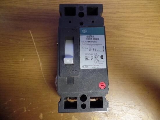 GE TEB122030WL 240VAC 250VDC 2 OR 3 POLE CIRCUIT BREAKER