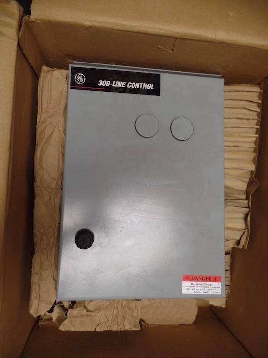 GE CR306X190M 300 LINE CONTROLLER ENCLOSRE NEW