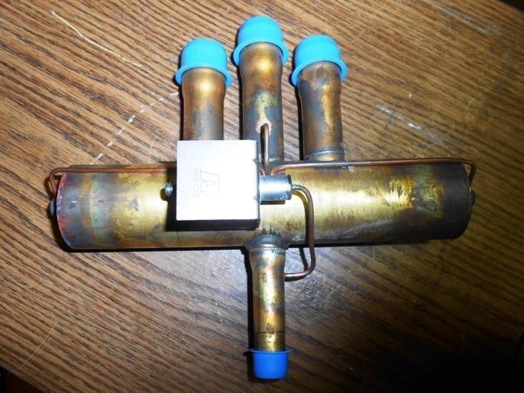 SERVICEFIRST TRANE VAL03972 4 WAY W/O COIL NEW