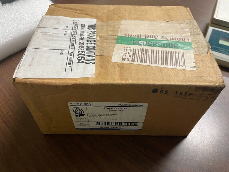 QTY 50 THOMAS & BETTS STEEL CITY 6H1 BSS STAINLESS STEEL HANGERS