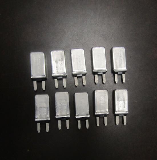 LOT OF 10 CHEVROLET CHRYSLER 12182116 RELAY FUSE