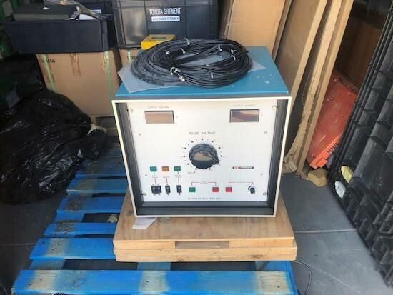 HUBBELL HIPOTRONICS 720-5-M-B / DS14-4405 HIPOT TESTER