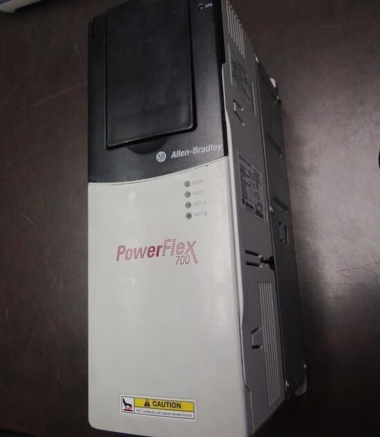 ALLEN BRADLEY POWERFLEX 700 20B B 4P2A 0 AYNBNC0 MOTOR DRIVE