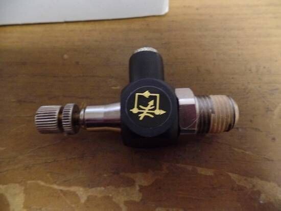 NORGREN 12VA00428 1/4 NPTF 1/4" PNEUFIT FITTINGS NEW