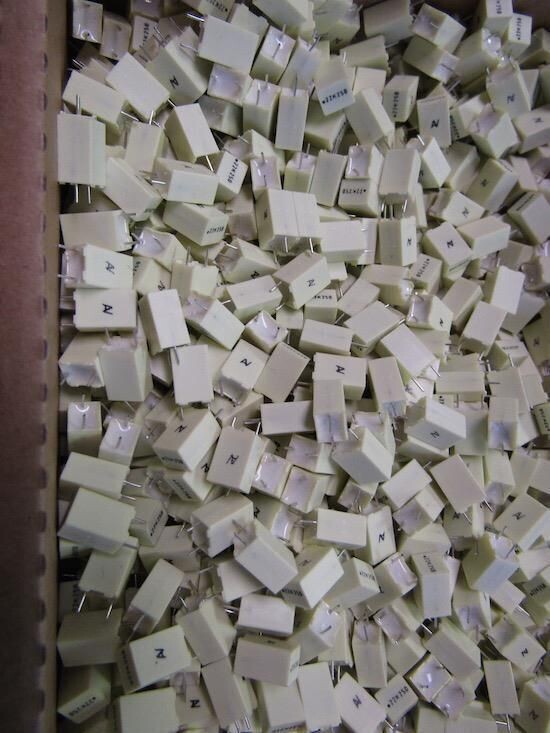 LOT OF 2000 KEMET R82IC3220JF60K / 22K250 FILM CAPACITOR