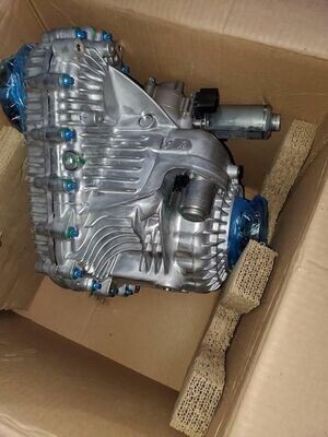 MERCEDES BENZ A1662800900 TRANSFER CASE ASSEMBLY with actuator