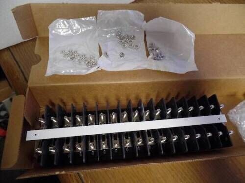 STATES M-25017 TERMINAL BLOCK 17 POLES WHITE MARKER W/ BLACK CENTER NEW