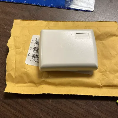 CARRIER SYSTXIIRRS01 INDOOR REMOTE SENSOR CARRIER SYSTXIIRRS01 INDOOR REMOTE SENSOR