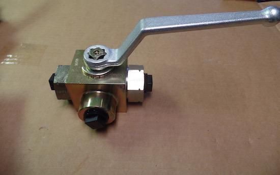 STAUFF CBV30120001M 3/4" NPT 5000 PSI THREE WAY VALVE CBV SERIES