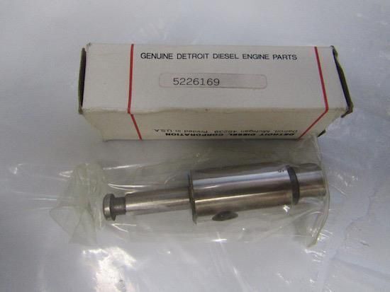 GENUINE DETROIT DIESEL 5226169 PLUNGER & BUSHING 7G75