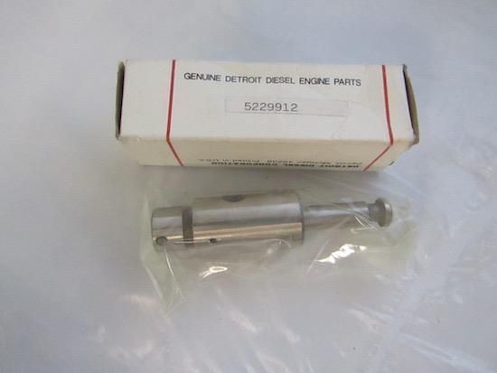 GENUINE DETROIT DIESEL 5229912 PLUNGER & BUSHING 7G70