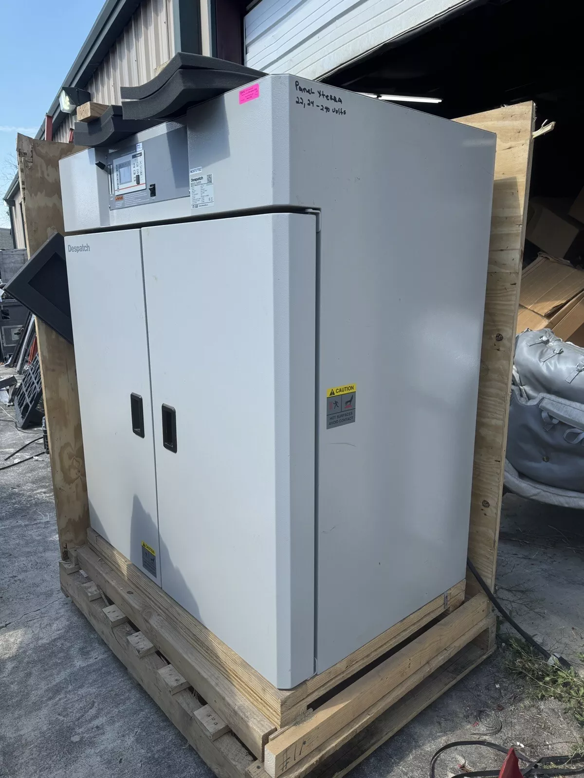 DESPATCH LAC2-18-8 DELUXE ELECTRIC OVEN 240V, 23.9 AMPS, 1 PH, 50/60 HZ