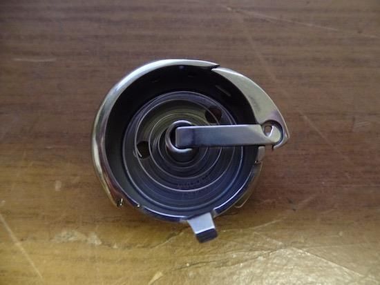 ADLER 467-15-008-4 BOBBIN CASE