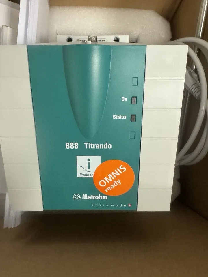 Metrohm 888 Titrando + 900 touch control & 801 stirrer plus 60262100 electrode