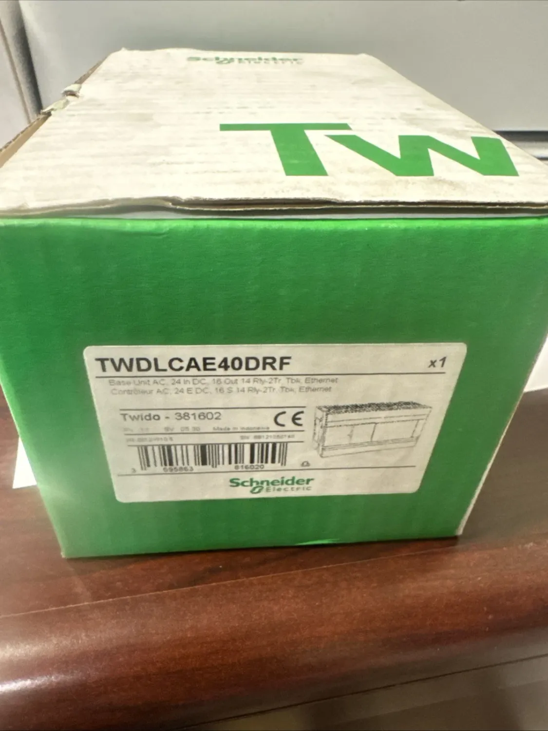 Schneider Electric TWDLCAE40DRF Twido PLC Base Controller 40 I/O 100‑240VAC New Schneider Electric TWDLCAE40DRF Twido PLC Base Controller 40 I/O 100‑240VAC New