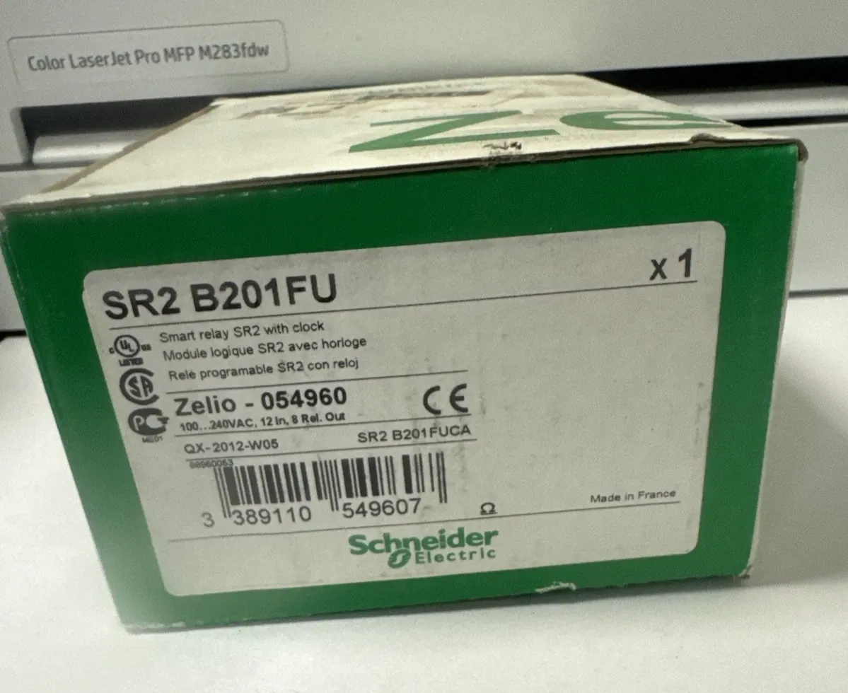 NEW SCHNEIDER SR2B201FU/SR2B201FU SMART RELAY SR2 WITH CLOCK NEW SCHNEIDER SR2B201FU/SR2B201FU SMART RELAY SR2 WITH CLOCK