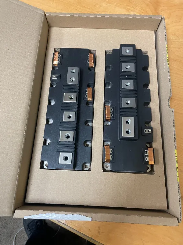 Infineon FF1400R12IP4 IGBT Power Module 1200V 1400A Infineon FF1400R12IP4 IGBT Power Module 1200V 1400A