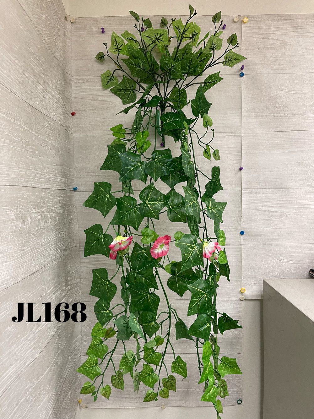 Green Ivy Hanging Bush w/Flower x168