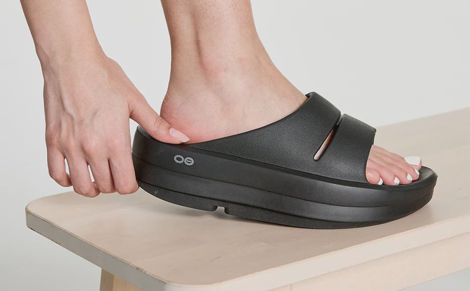 OOFOS OOMEGA OOAHH SLIDES