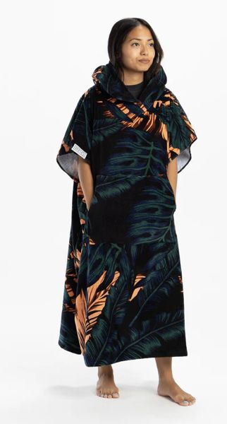 Leus Changing Poncho, Size: Small, Color: Jungle Madness