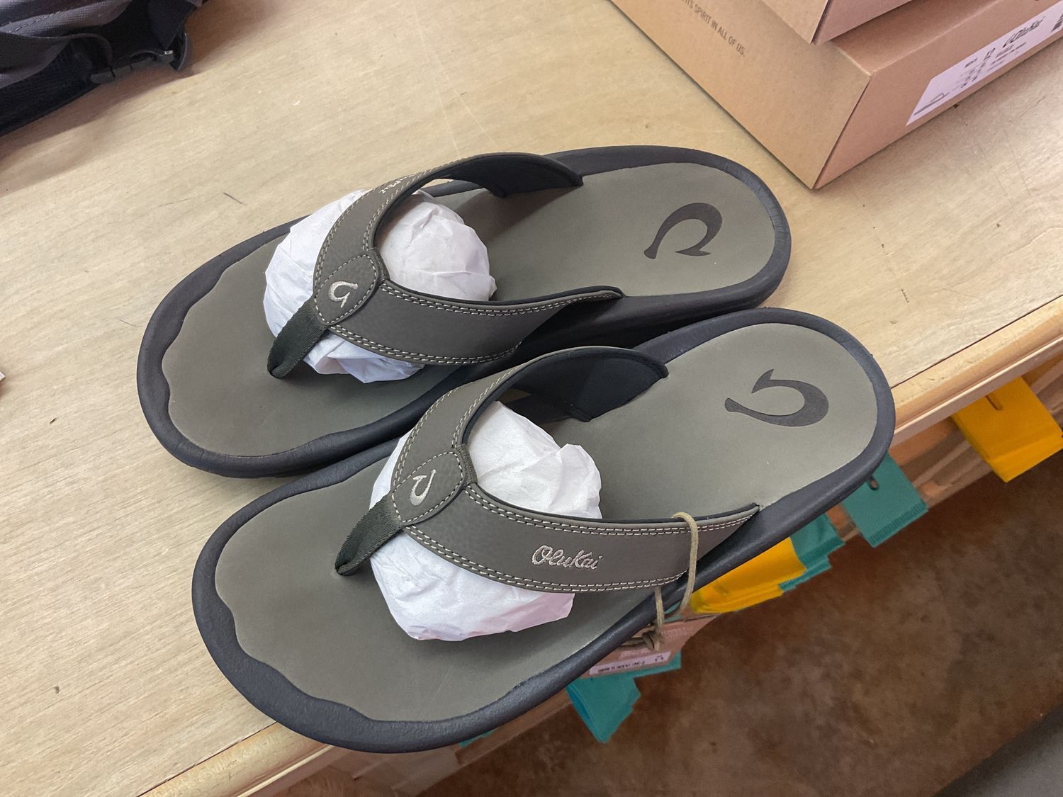 OLUKAI OHANA KONA/KONA