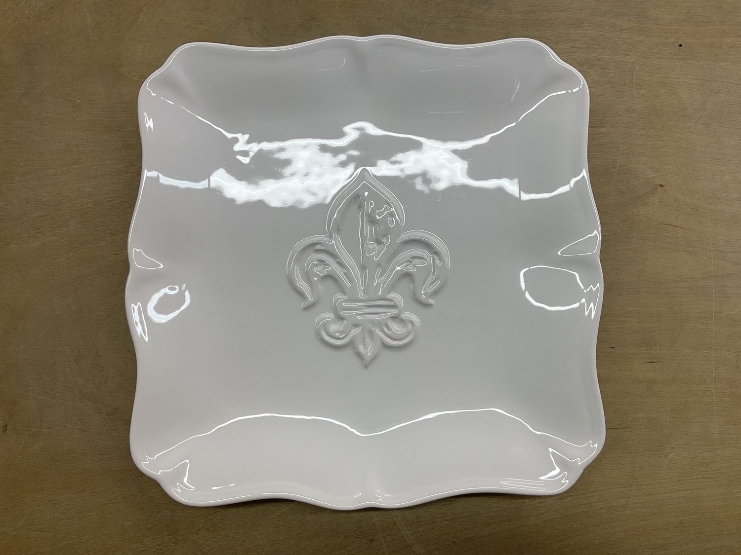 FLEUR DE LIS EMBOSSED PLATTER