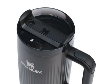 Stanley The Quencher H2.0 Fluted Tumbler | 40 OZ Black