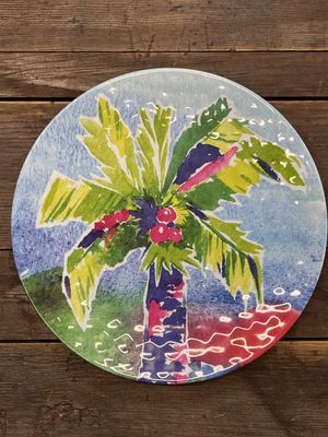 Palm Tree Plastic Plates