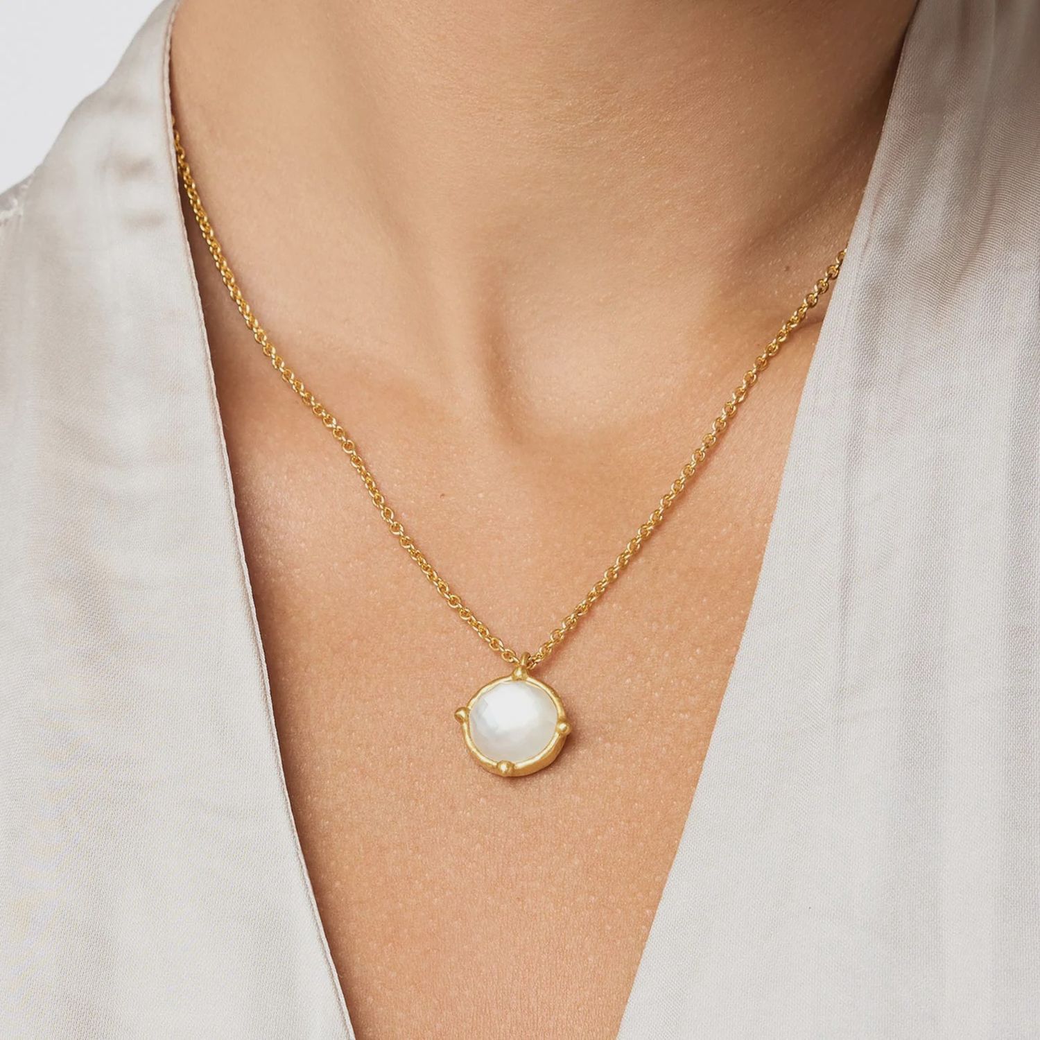 JULIE VOS HONEYBEE SOLITAIRE NECKLACE, Color: MOTHER OF PEARL