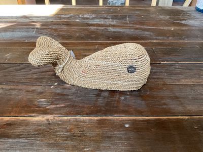 9" WEAVED NATURAL WHALE