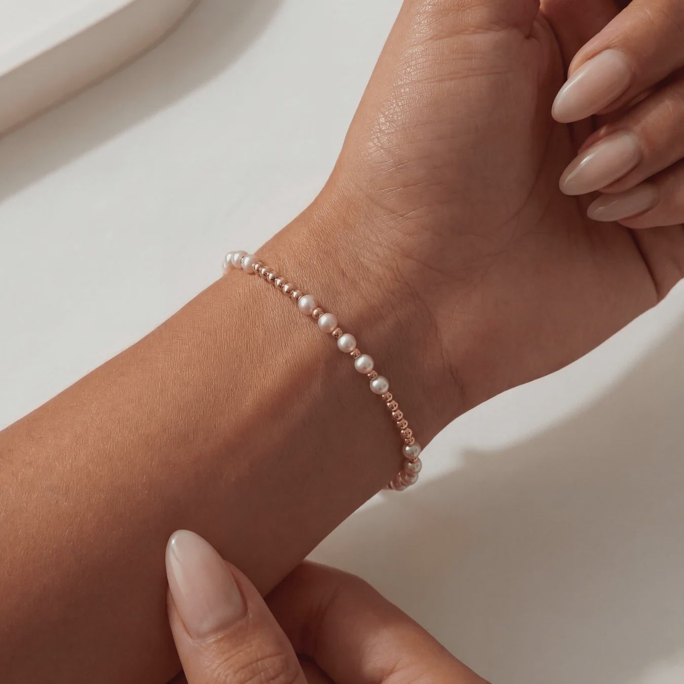 BARA BOHEME MELANIE 3MM GOLD BEAD AND 4MM PINK PEARLBRACELET