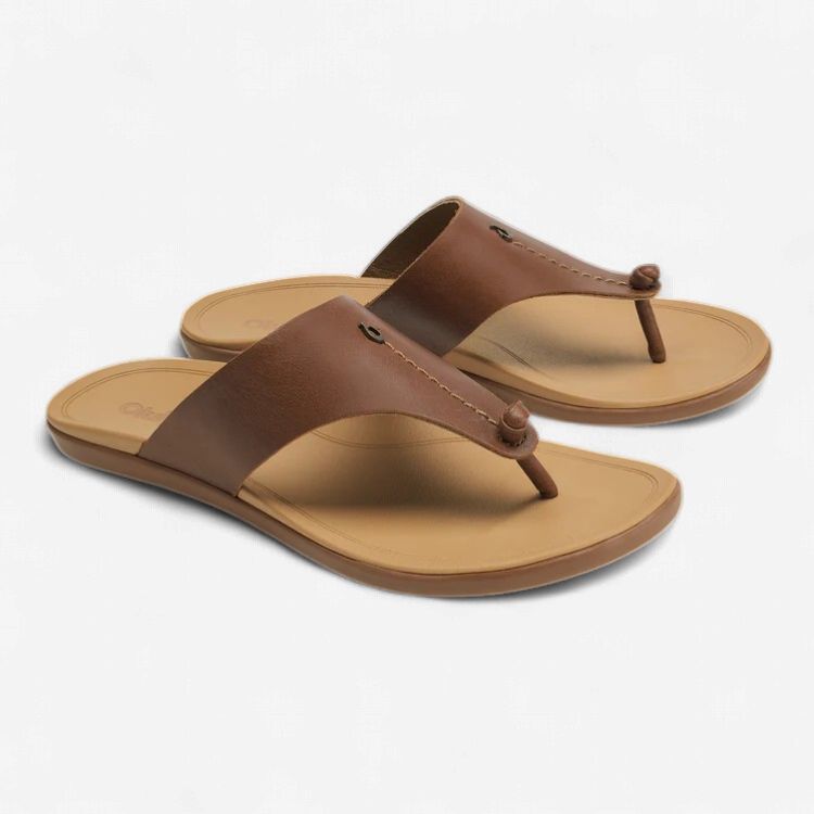 OLUKAI HO'OPIO MELE TOFFEE / WARM SAND