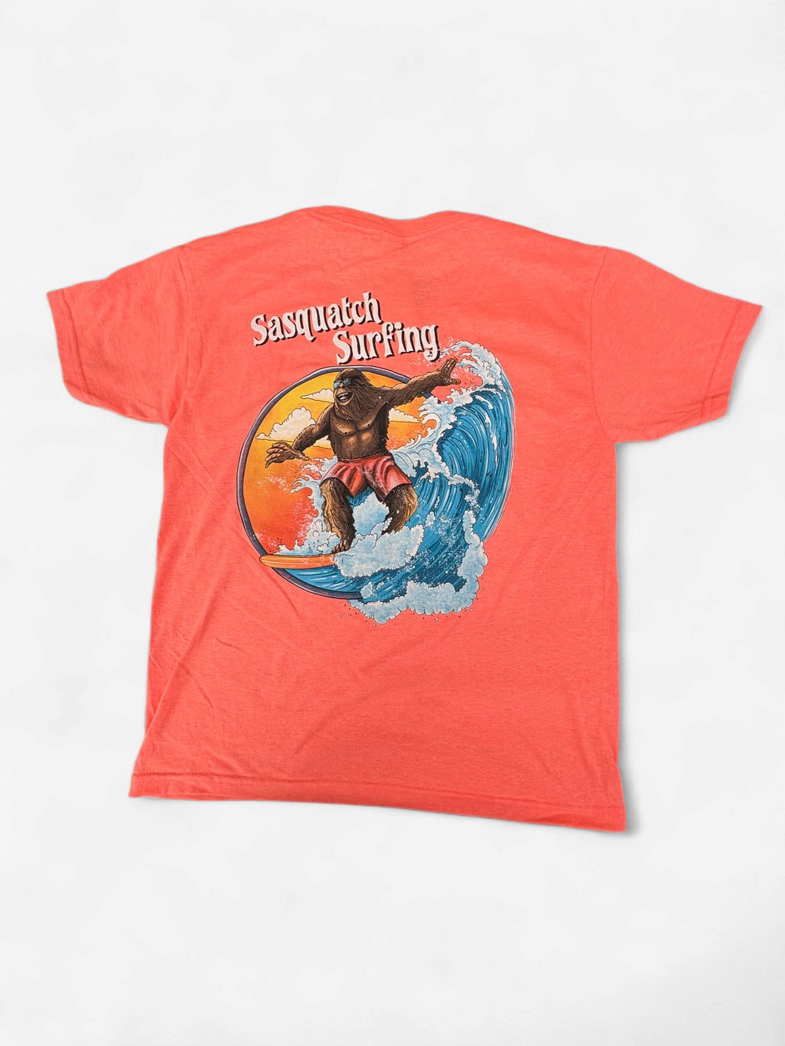 SASQUATCH SURFING YTH SS TEE - CORAL HEATHER