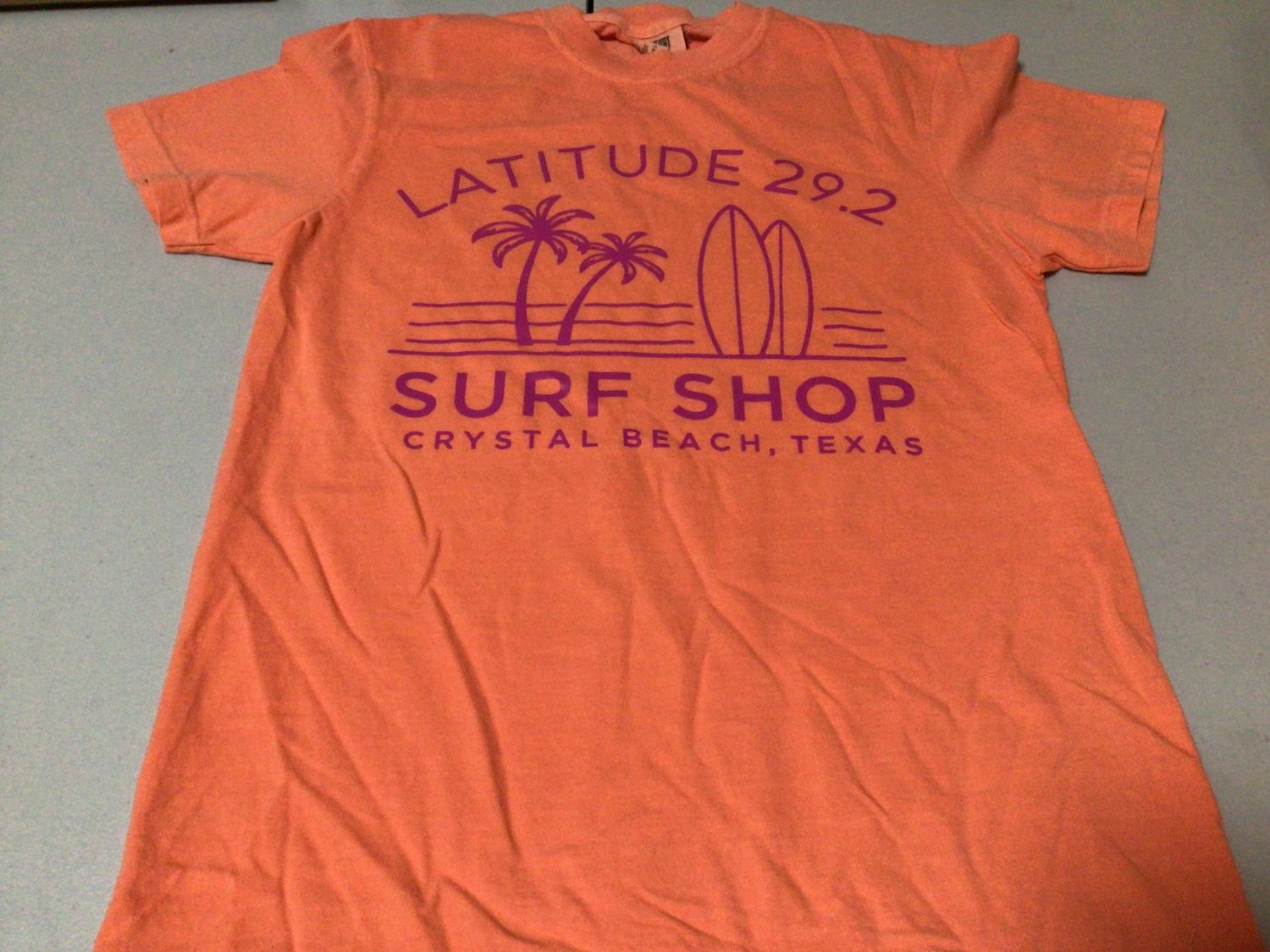 LATITUDE FRONT LOGO TEE