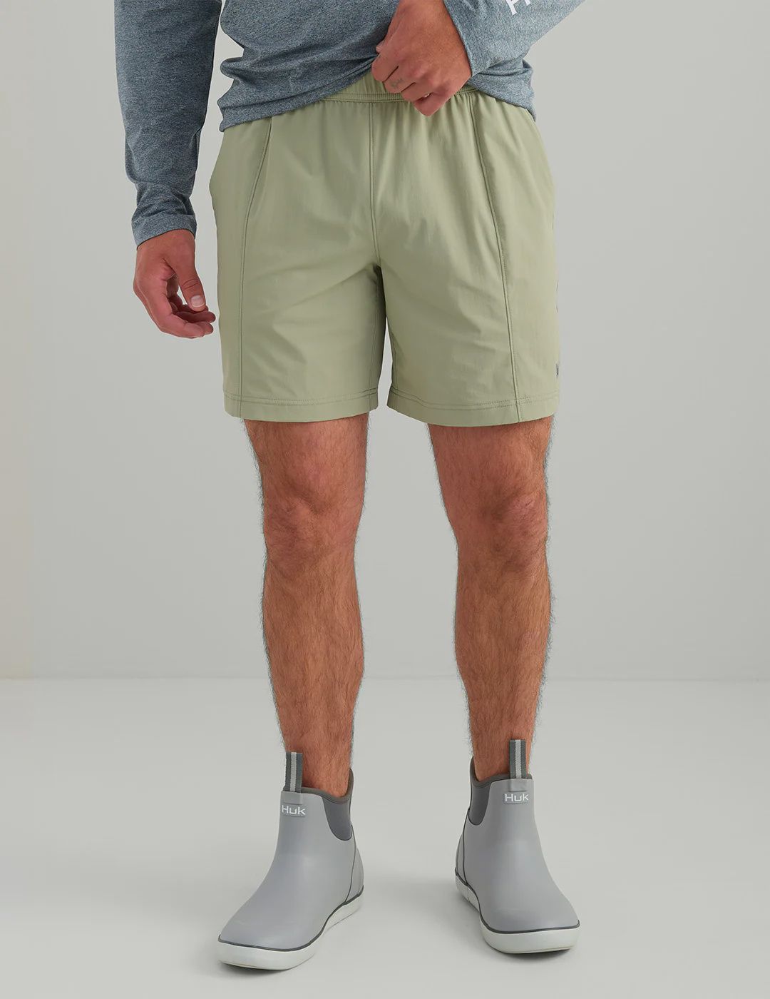 HUK AIRWEIGHT TECH SHORT- SEAGRASS