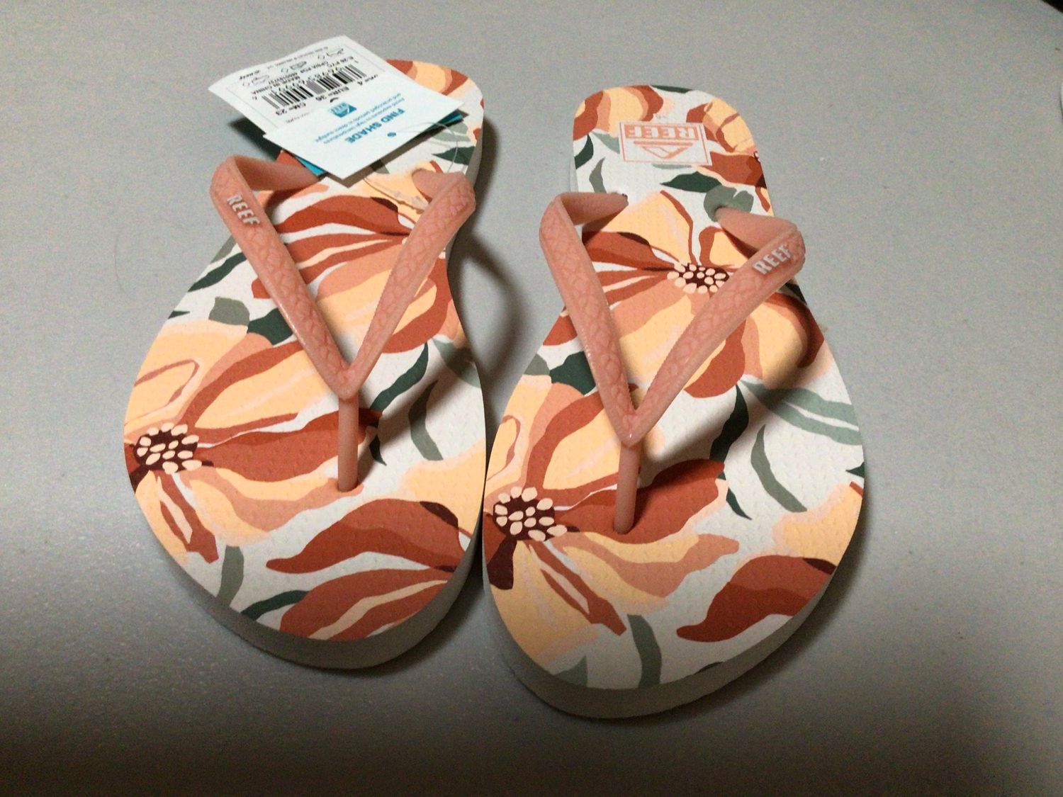 REEF SEASIDE PRINTS -APRICOT FLORAL