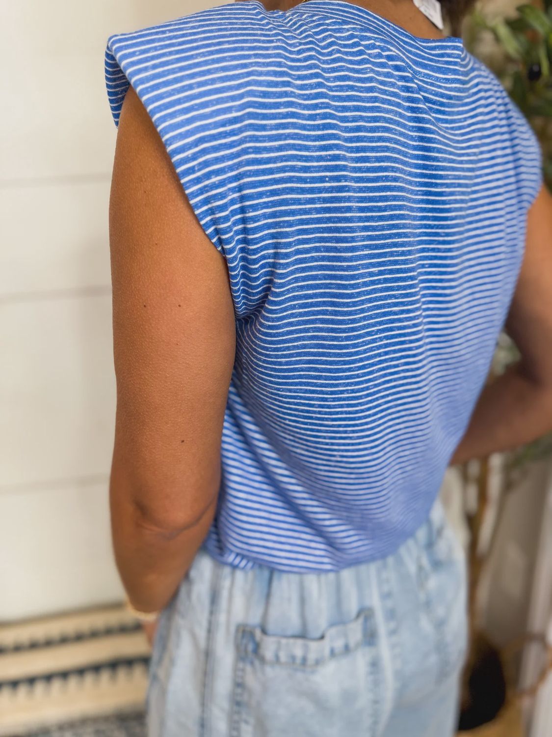 SKIES ARE BLUE STRIPE KNIT BUBBLE HEM TOP-BLUE